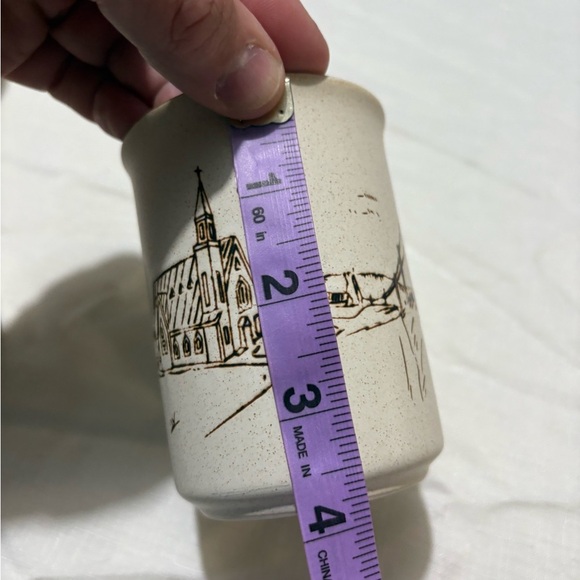 Vintage Cream Ceramic Mug with Scenic Design - Picture 6 of 6